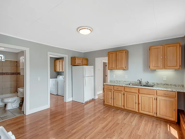 2600 University Ave NE #2 — Photo 10