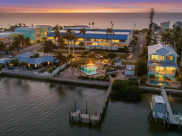 1007 Gulf Dr N Unit 213, Bradenton Beach, FL 34217