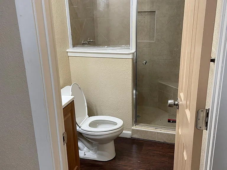 1007 Avenue A #1 — Photo 12