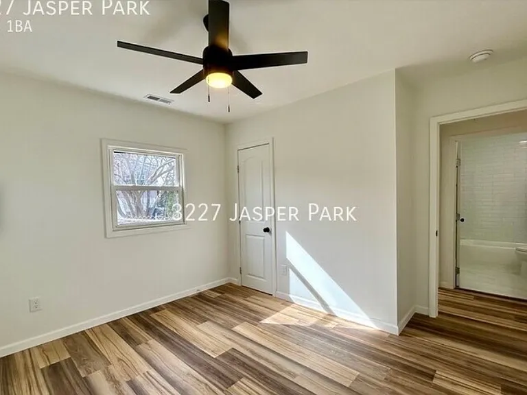 3227 Jasper Park — Photo 10