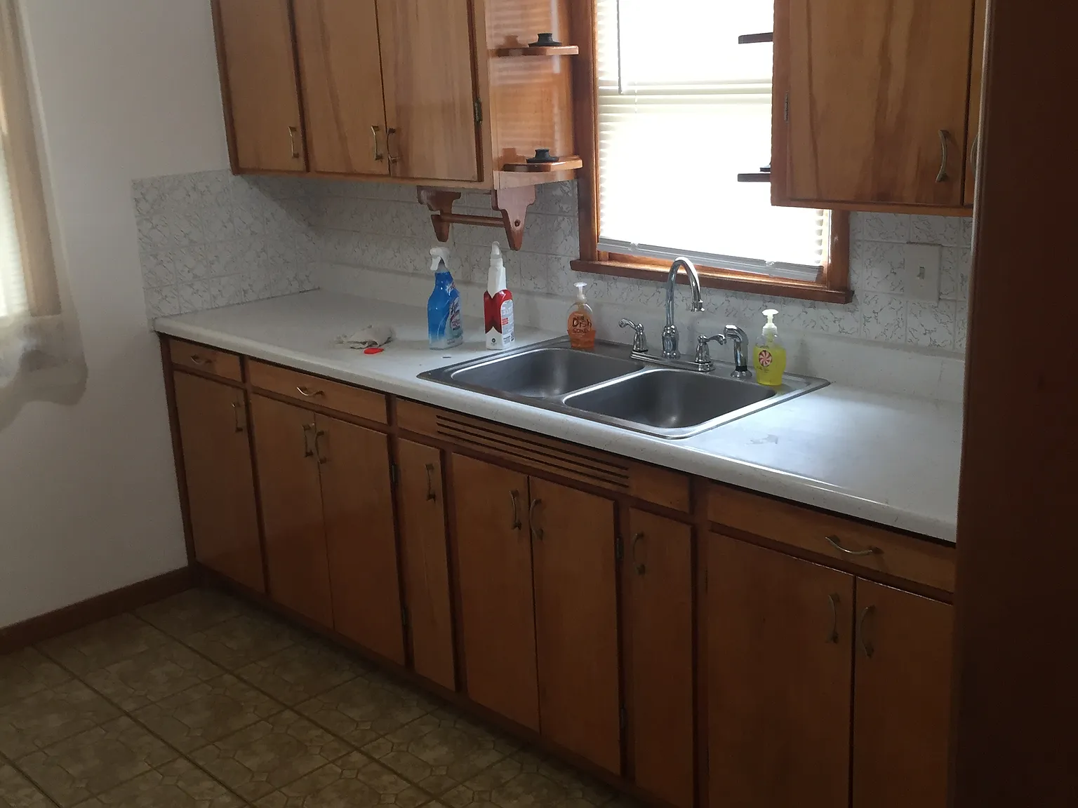 2 bed, 900 sqft, $1,150 — Photo 4