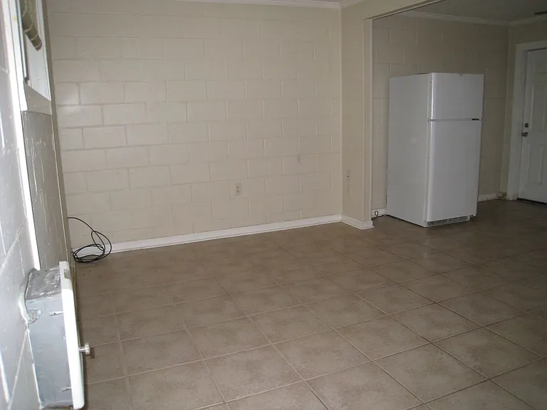 4518 Saint Claude Ave — Photo 2