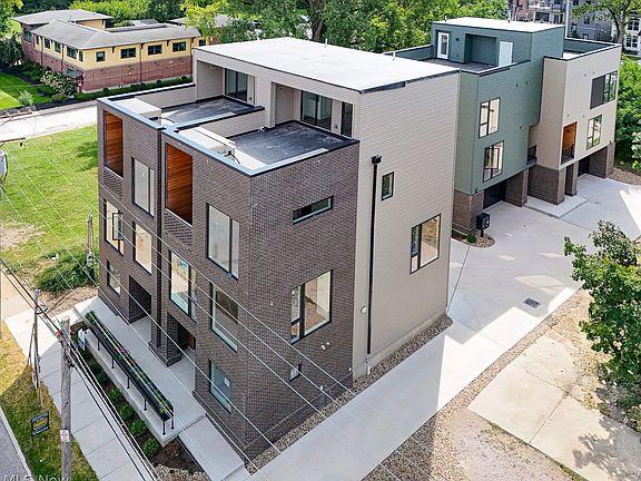 4th image of 1917 Abbey Ave