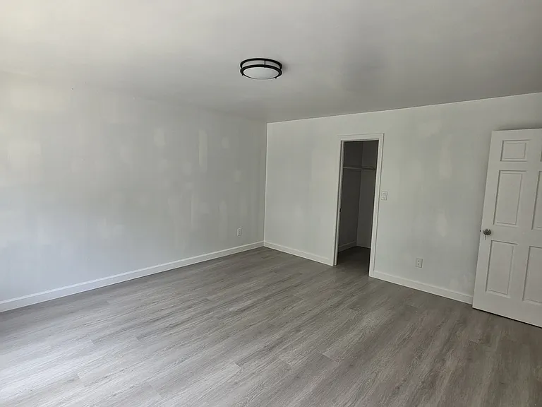 393 Howard Blvd #3 — Photo 9