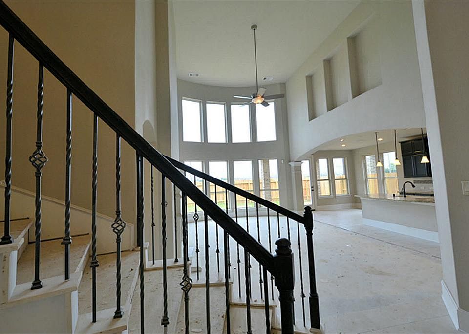 1st image of 6026 Sydney Park Ln