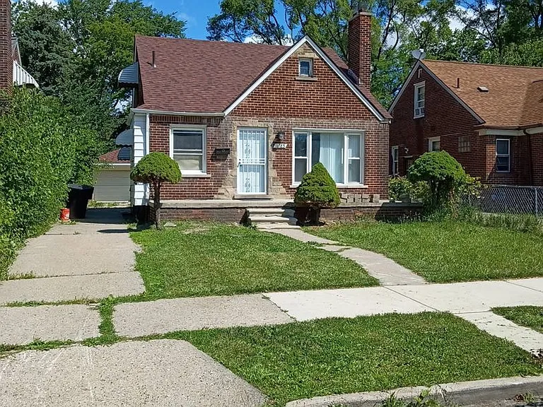11785 Nashville St — Photo 1