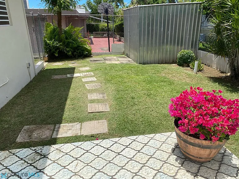 1771 Siervas De Maraa — Photo 18