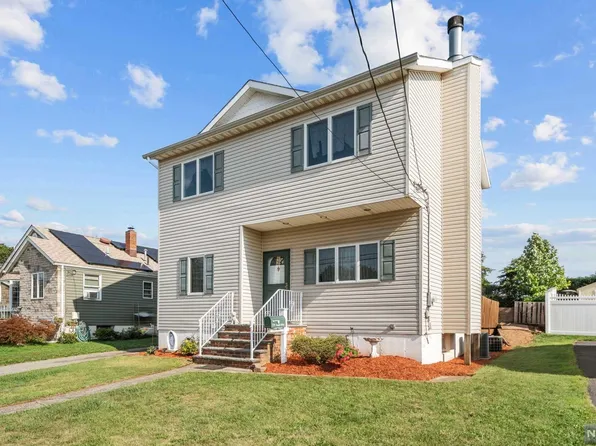 272 S Blvd, Saddle Brook, NJ 07663