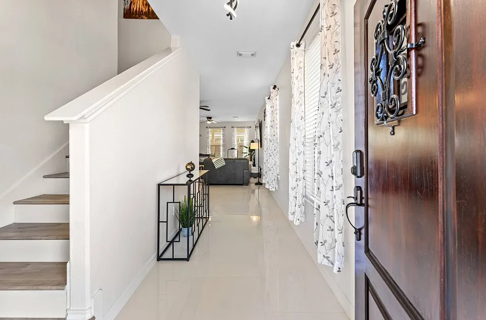 Roman Ridge Ln, Houston — Photo 4