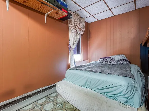 113 34th Street image 16 of 17