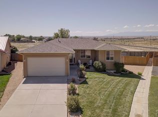 2412 Meadowlark Ln, Pueblo, CO 81008