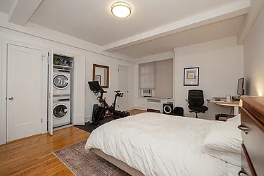 Rented by Rita S Citrin, LREB