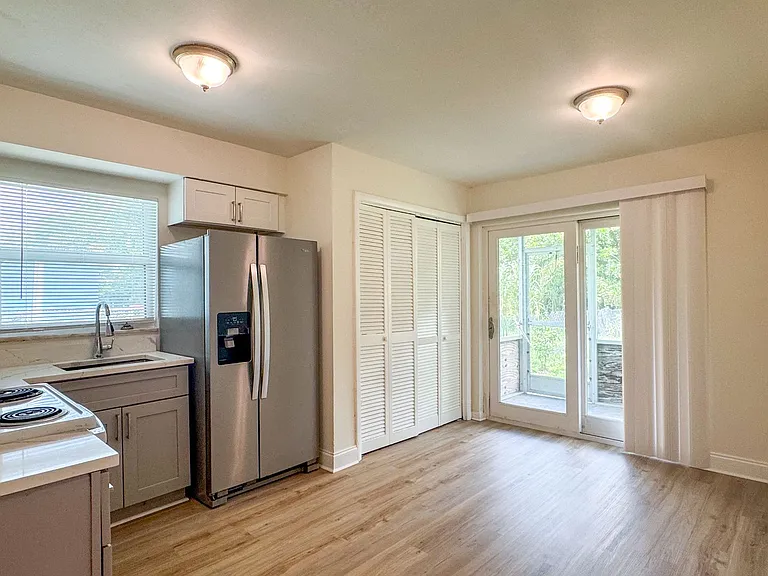 914 San Remo Ave — Photo 7