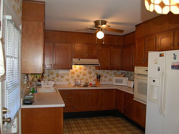 4th image of 353D Dorchester Dr