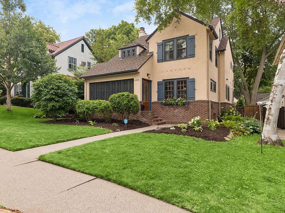 1st image of 2246 Fairmount Ave