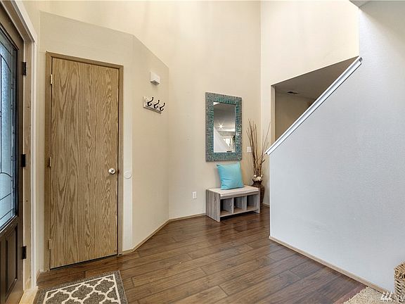 Elegant Entry Way