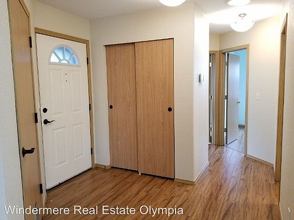 2nd image of 4317 Avonlea Dr SE