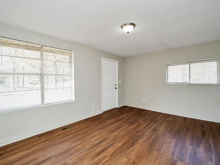 1624 Fairview Dr — Photo 8