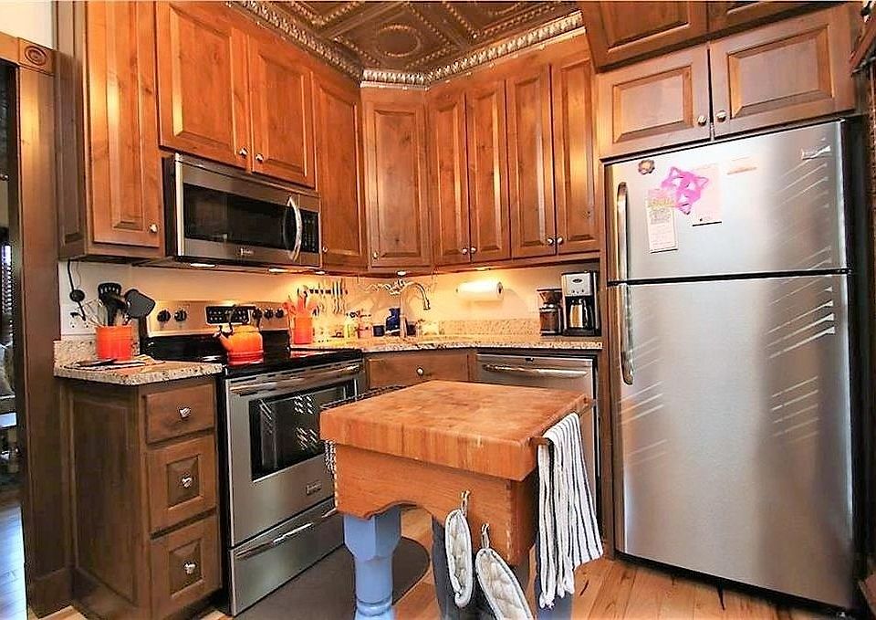 4 Douglas St Eureka Springs AR Zillow