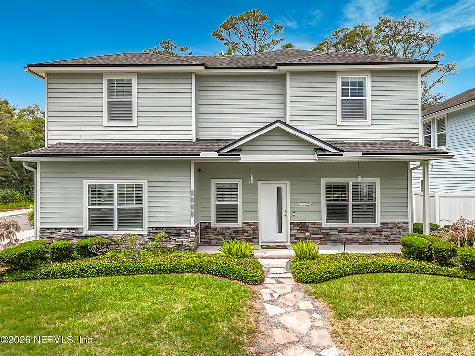 1st image of 3976 PALM Way