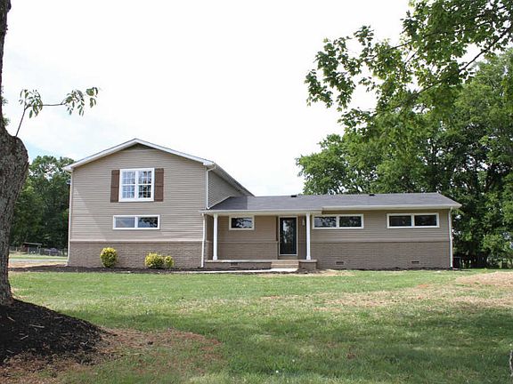 2nd image of 1428 Highway 64 W