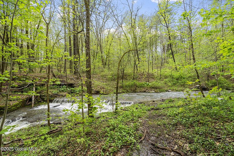 2nd image of 553 Sacandaga Road