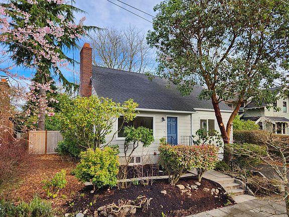 3rd image of 808 W Armour St