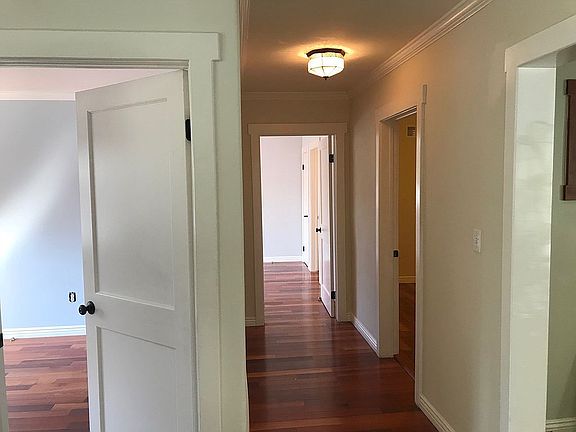 3rd image of 641 N Beachwood Dr