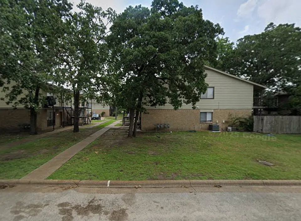 2408 Bandera Dr #B