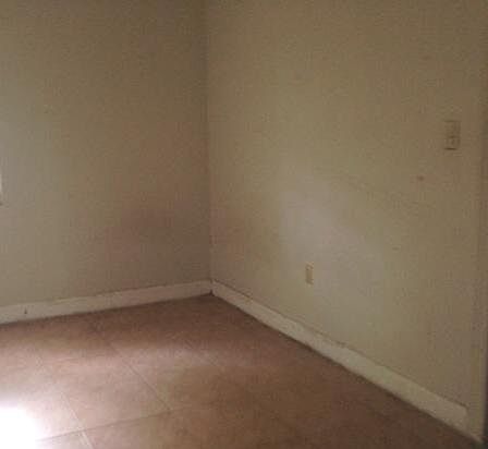 5th image of 3508 N Arlington Ave
