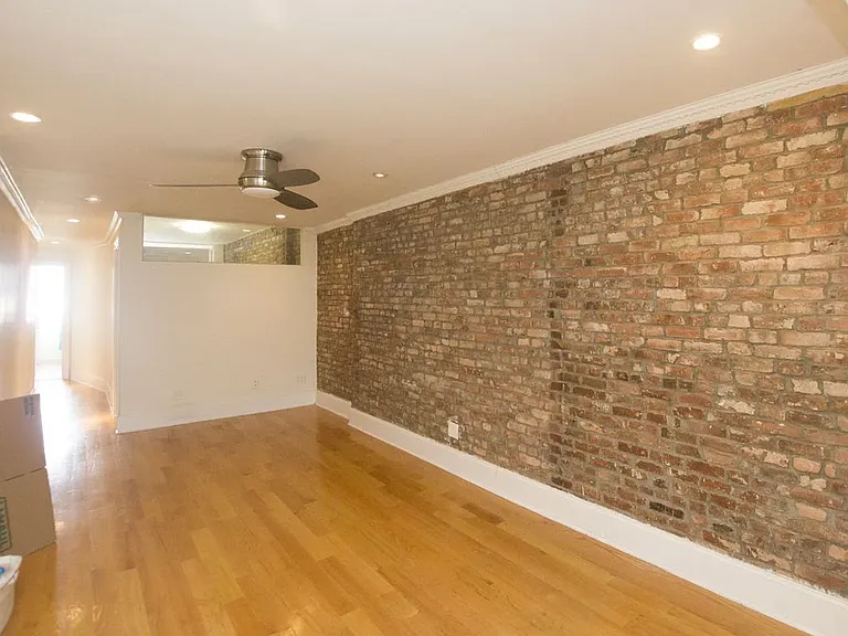 317 4th Ave #3L — Photo 3