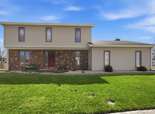 5826 Thoreau Ave, Fort Wayne, IN 46815