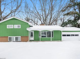 2519 Fairgrove St, Kalamazoo, MI 49009