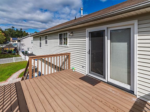 5th image of 8 Bernadette Way