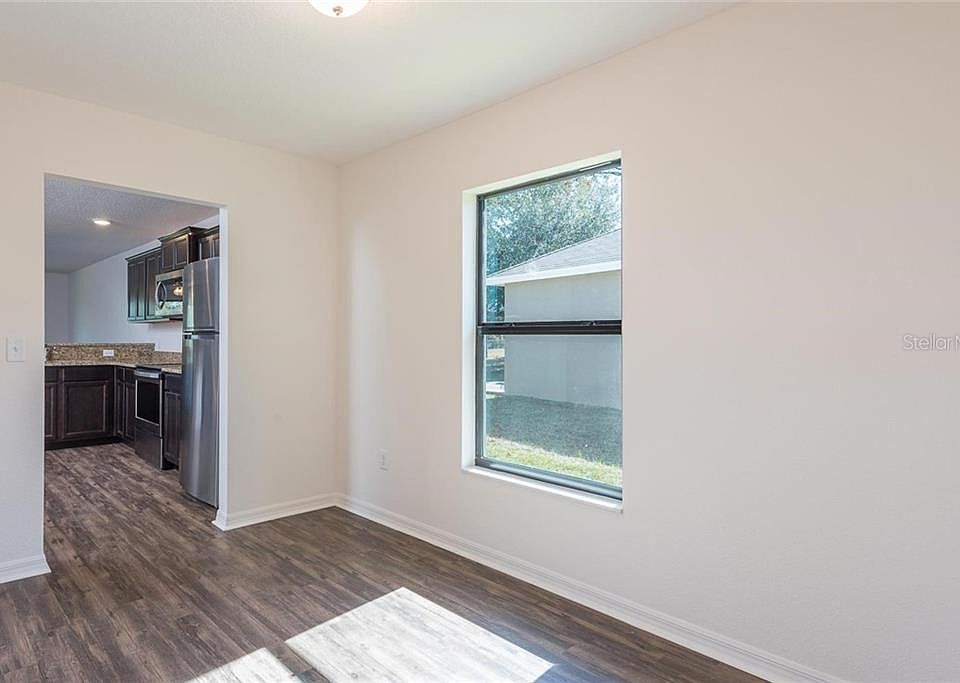 2nd image of 8309 Silverbell Loop