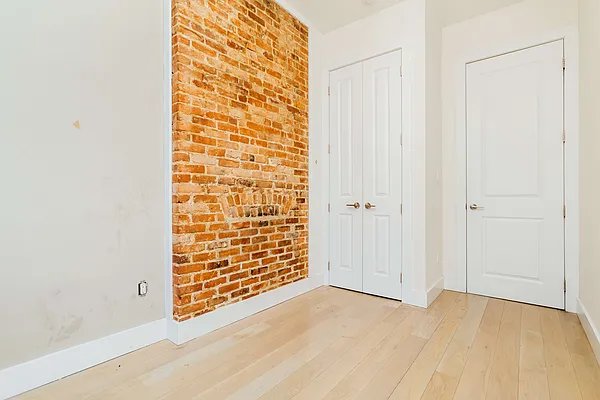 Rented by Nooklyn NYC LLC | media 9