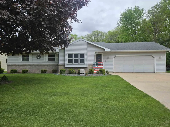 1304 Buchanan Ct, Kaukauna, WI 54130
