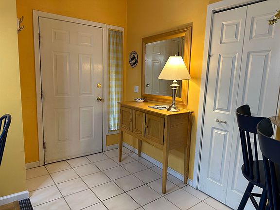 3rd image of 8 Forest Knoll Way #A-4