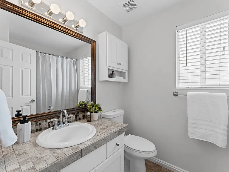 3 E Alfred Ave — Photo 12