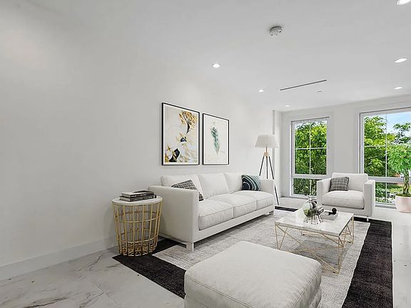 2nd image of 122 Palmetto St #2B