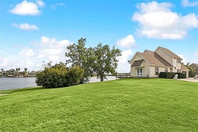 277 Moonraker Dr — Photo 18