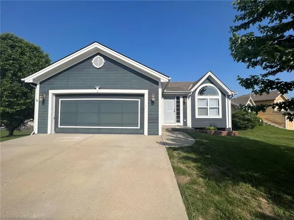 1304 NE 119th St, Kansas City, MO 64155