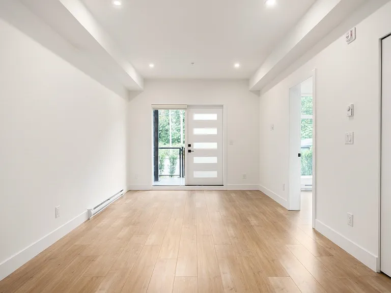 14398 60th Ave #108 — Photo 4
