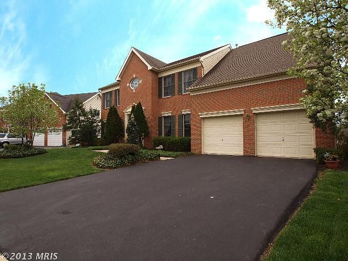 2nd image of 12705 Hunt Manor Ct
