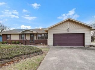 706 Custer Rd, Parsons, KS 67357