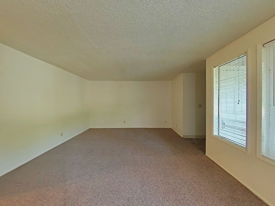 Building Photo 5