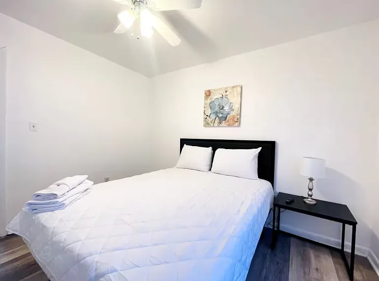 1011 Hunter Ave #6 — Photo 9