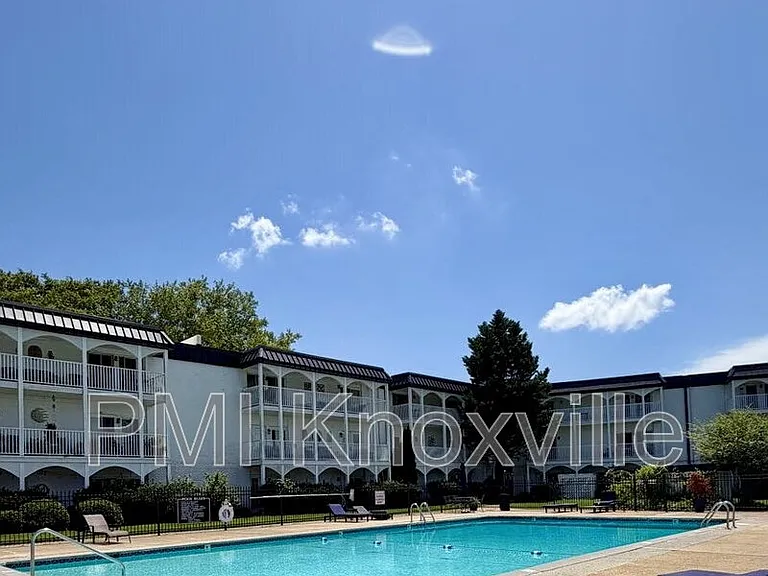 5709 Lyons View Pike #1206 — Photo 3