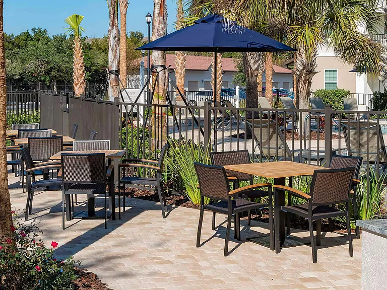 Tuscan Reserve Apartments — Photo 22