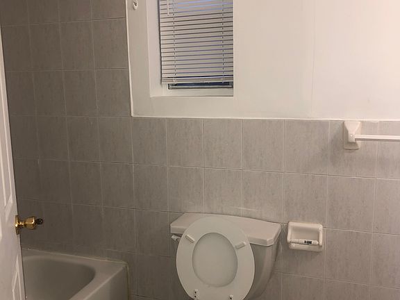 2nd image of 44 1/2 3rd St Floor 2